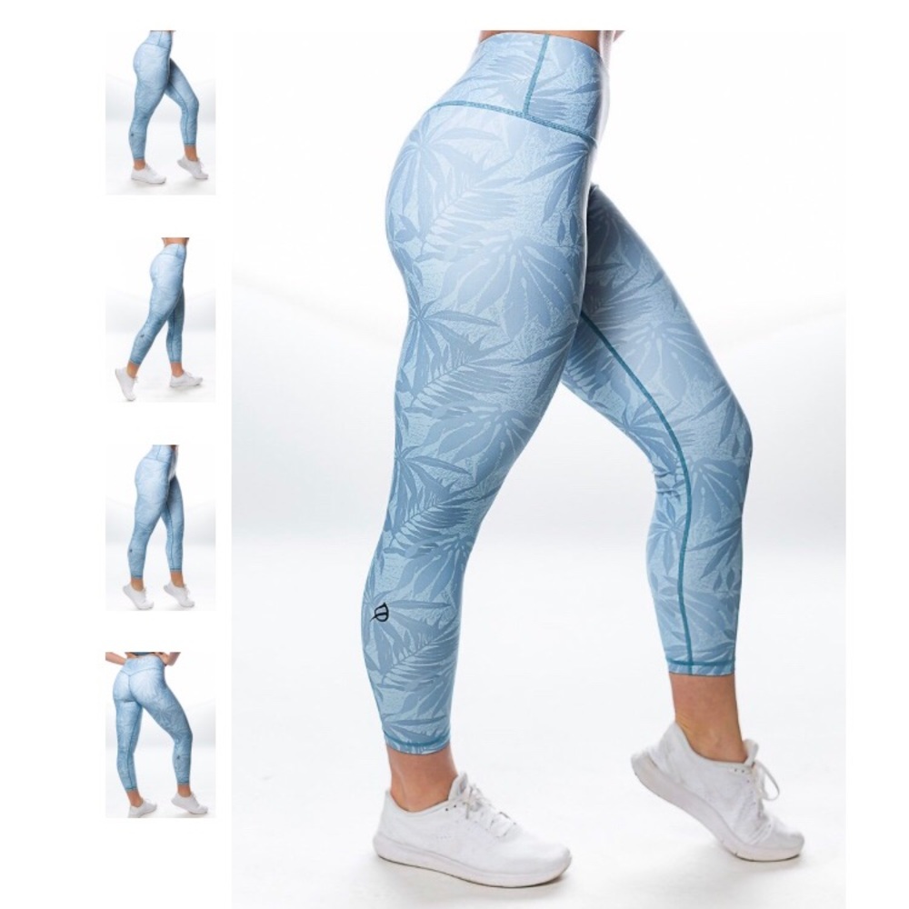 P’Tula Caribbean Blue Desa’ree Swift leggings